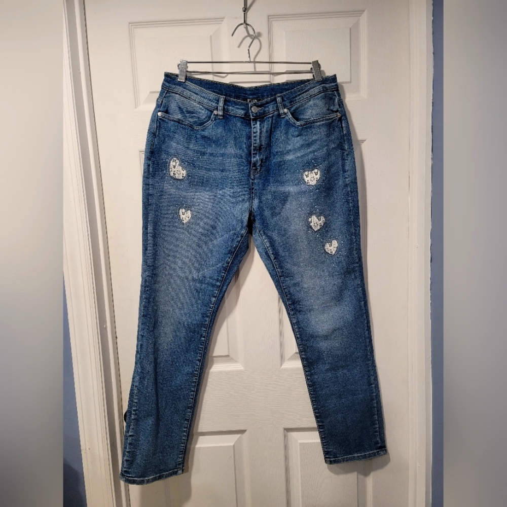 Venus women's jeans pants size 16 blue distressed. Beaded. Embellished. Straight